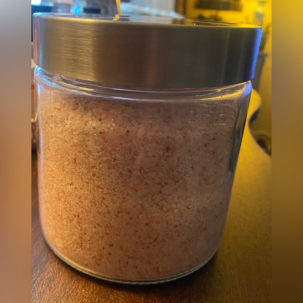 New 27oz Pink Grapefruit Pink Himalayan salt, Bath Salts. Relaxing, reusable jar